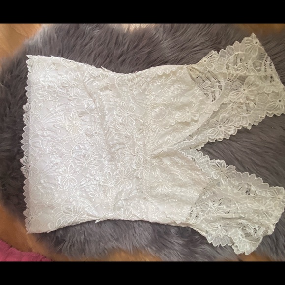 Le chateau dress top SOLD - Picture 1 of 1